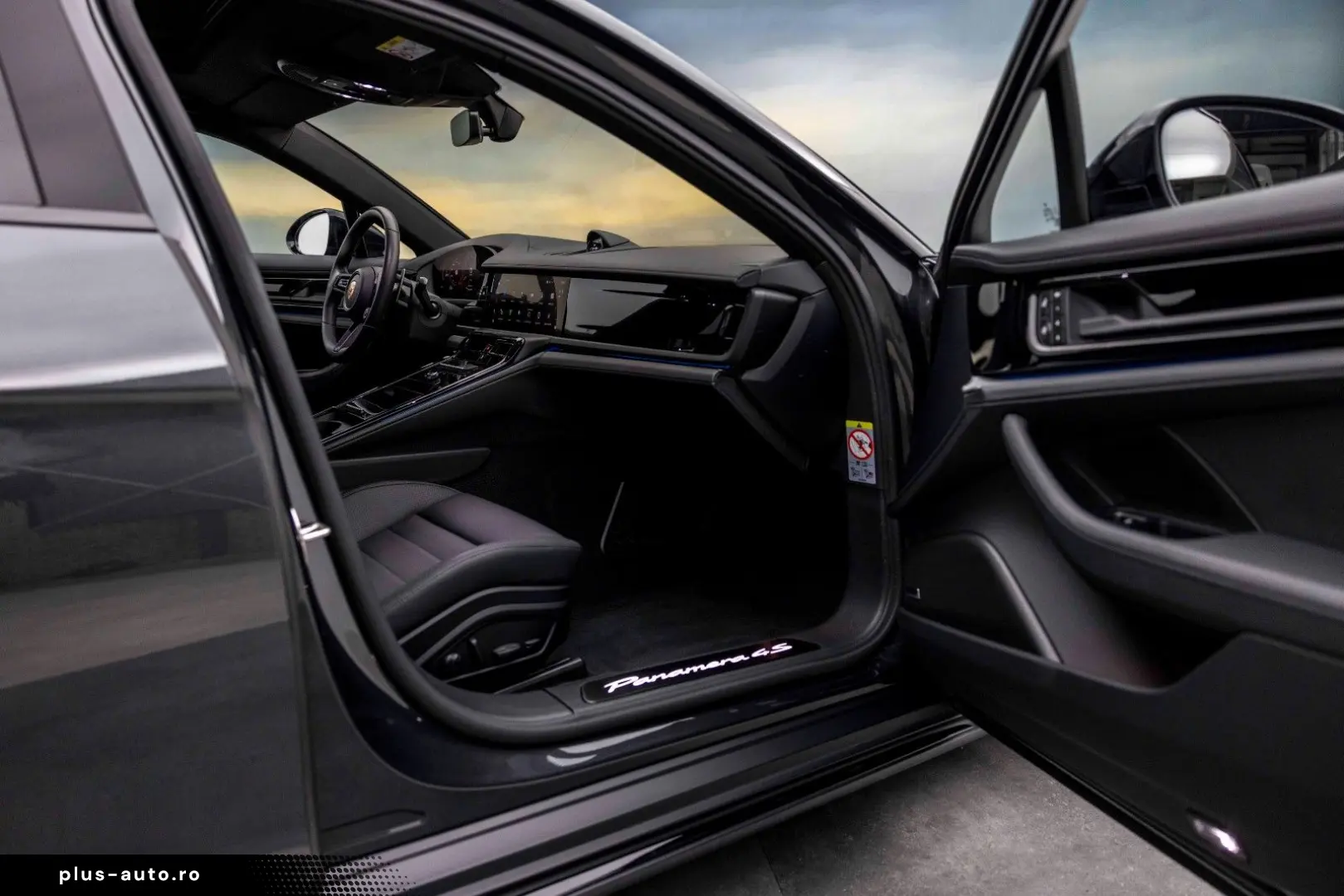 PORSCHE PANAMERA 4S E-HYBRID SPORTDESIGN VOLL!