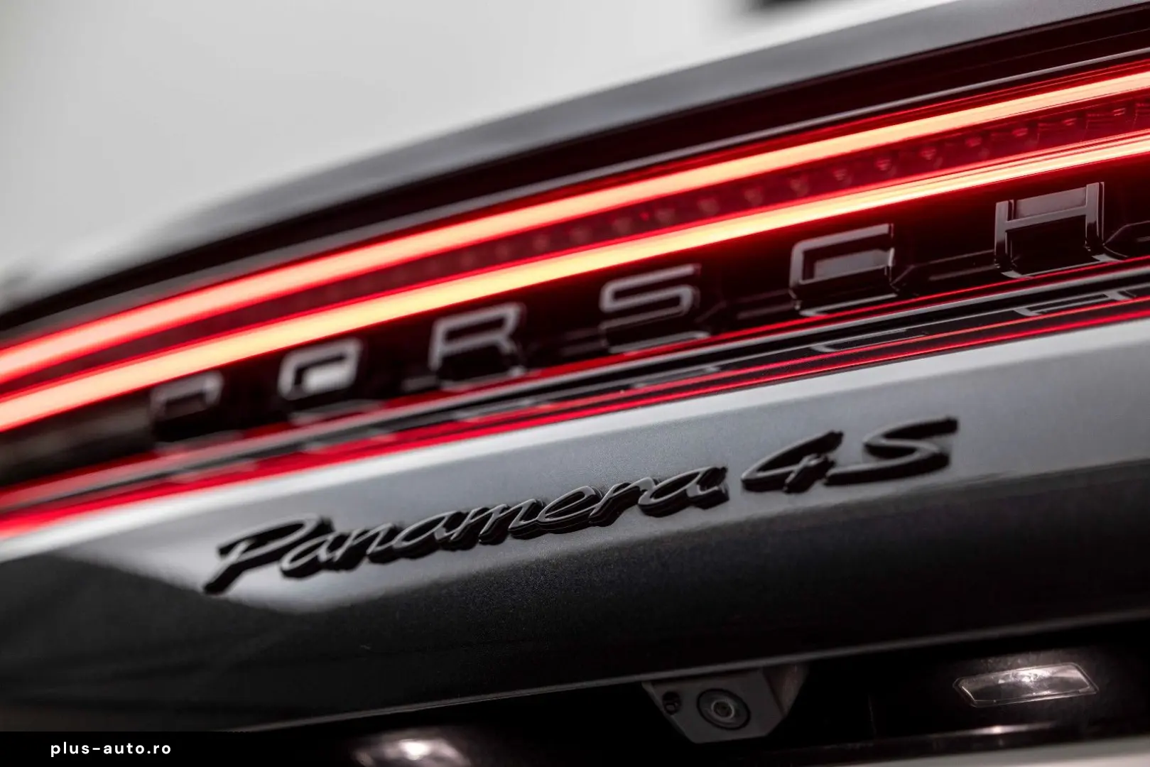 PORSCHE PANAMERA 4S E-HYBRID SPORTDESIGN VOLL!