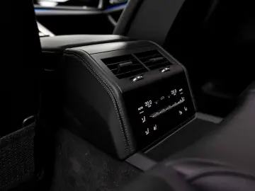 PORSCHE PANAMERA 4S E-HYBRID SPORTDESIGN VOLL!