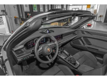PORSCHE 992 911 992.2 TARGA 4 GTS   FACELIFT MY2025   SO