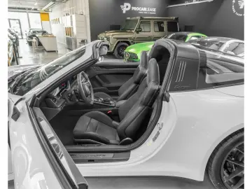 PORSCHE 992 911 992.2 TARGA 4 GTS   FACELIFT MY2025   SO