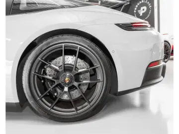PORSCHE 992 911 992.2 TARGA 4 GTS   FACELIFT MY2025   SO