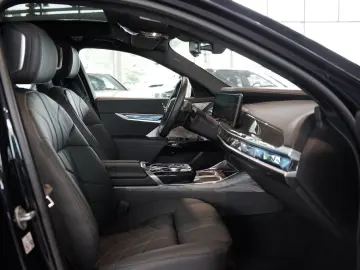 BMW i7 M70 xDrive  21 SkyLounge B&W NP210TSD Alpina