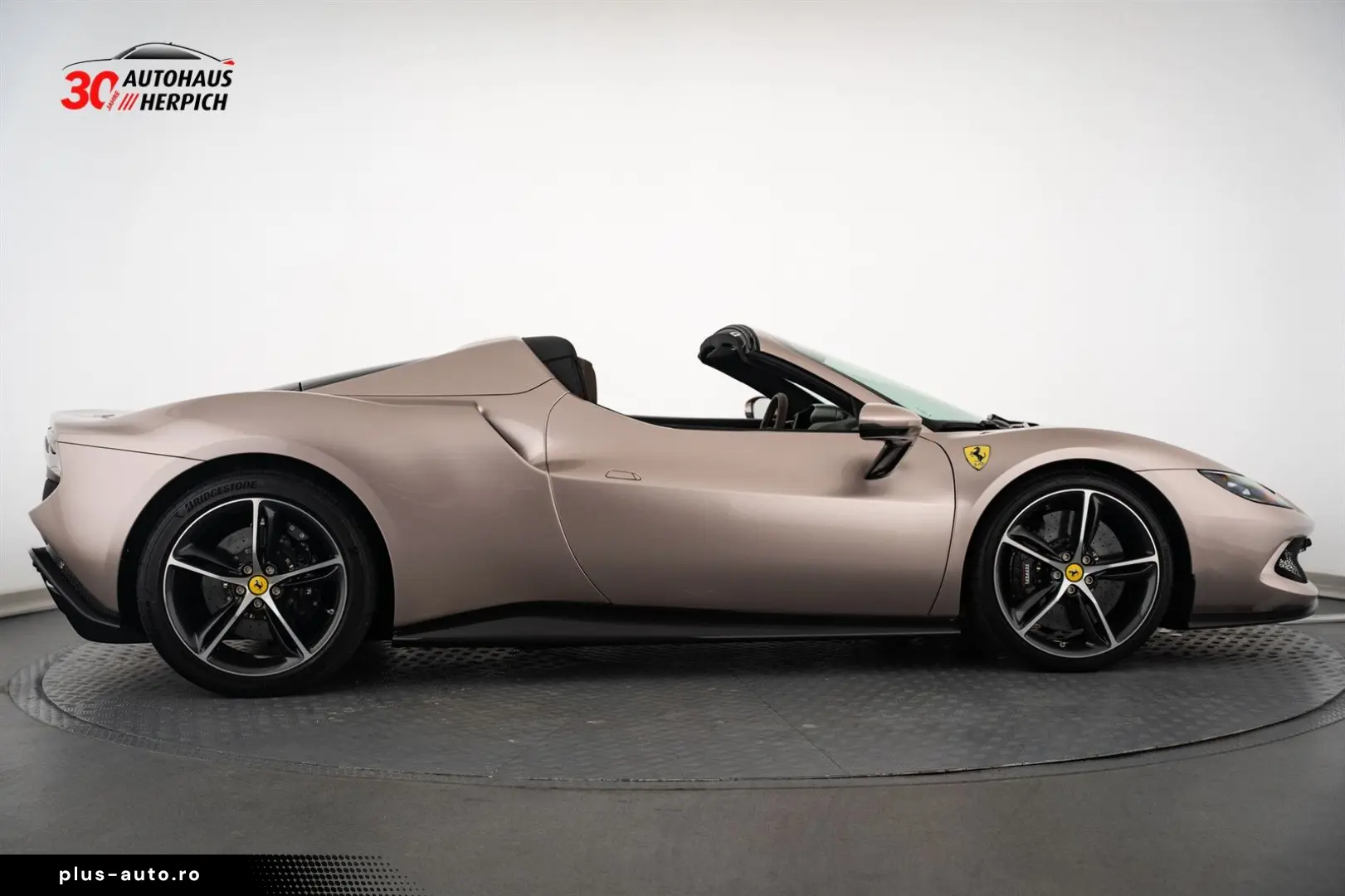 FERRARI 296 GTS Lift Carbon SPECIAL COLOURS BRONZO SETA 