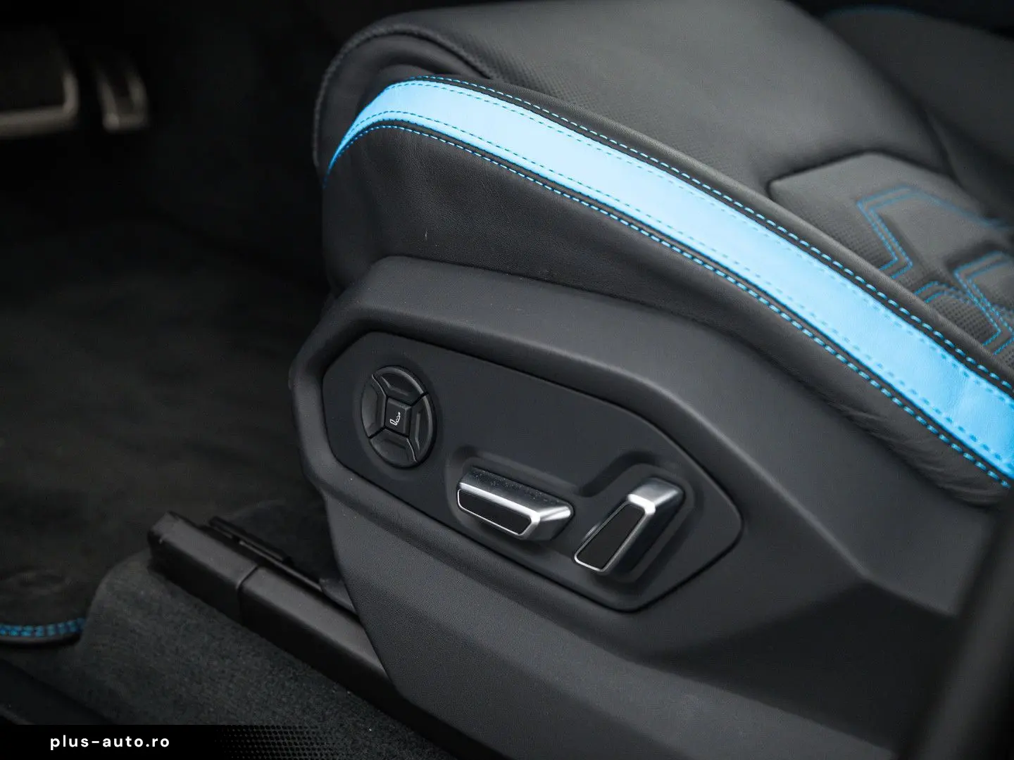 LAMBORGHINI Urus SE MY25   PPF Matt   Akrapovic
