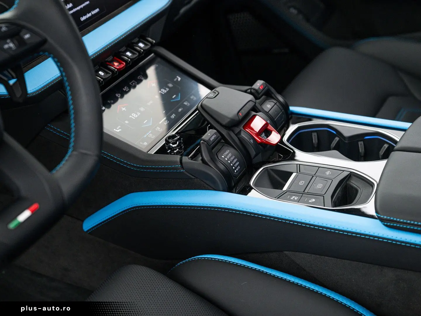 LAMBORGHINI Urus SE MY25   PPF Matt   Akrapovic