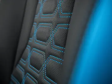LAMBORGHINI Urus SE MY25   PPF Matt   Akrapovic