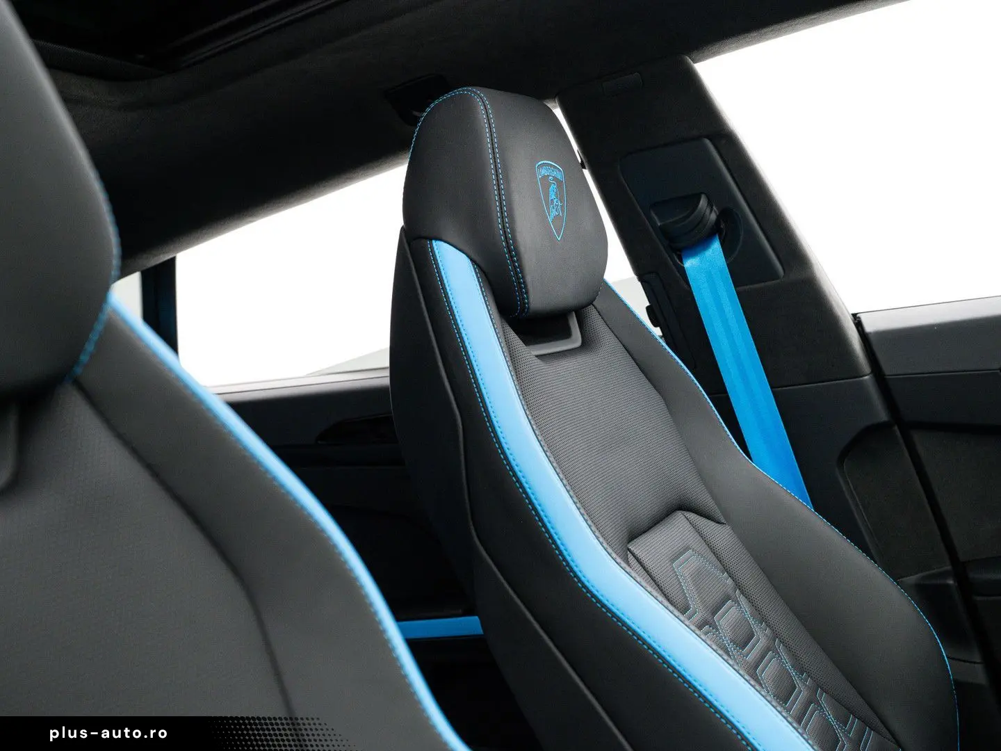 LAMBORGHINI Urus SE MY25   PPF Matt   Akrapovic
