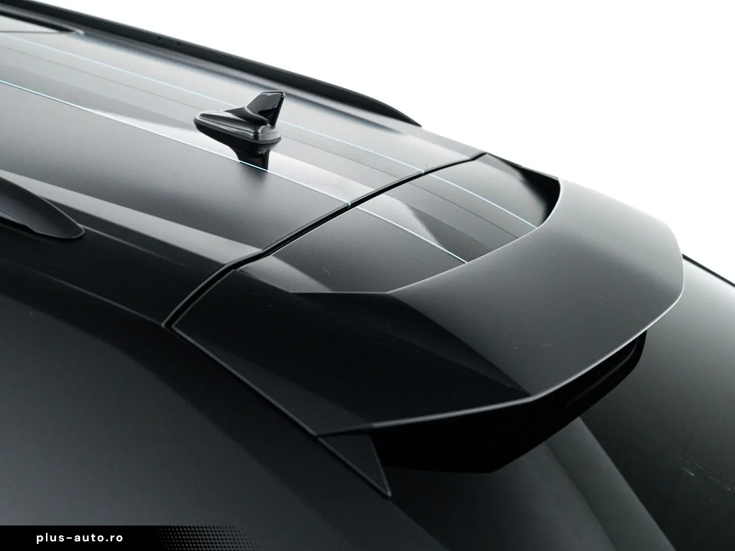 LAMBORGHINI Urus SE MY25   PPF Matt   Akrapovic