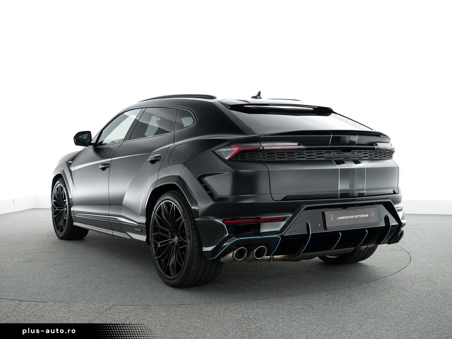 LAMBORGHINI Urus SE MY25   PPF Matt   Akrapovic
