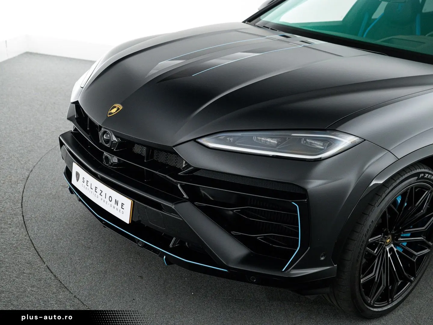 LAMBORGHINI Urus SE MY25   PPF Matt   Akrapovic