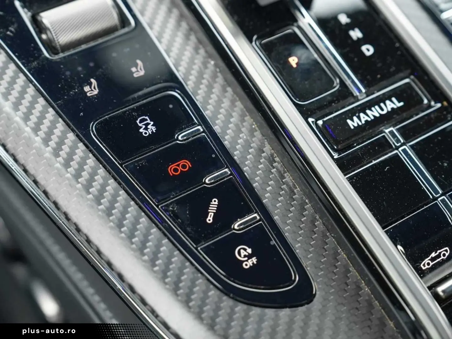 ASTON MARTIN V8 Vantage 2025 — imagine 17