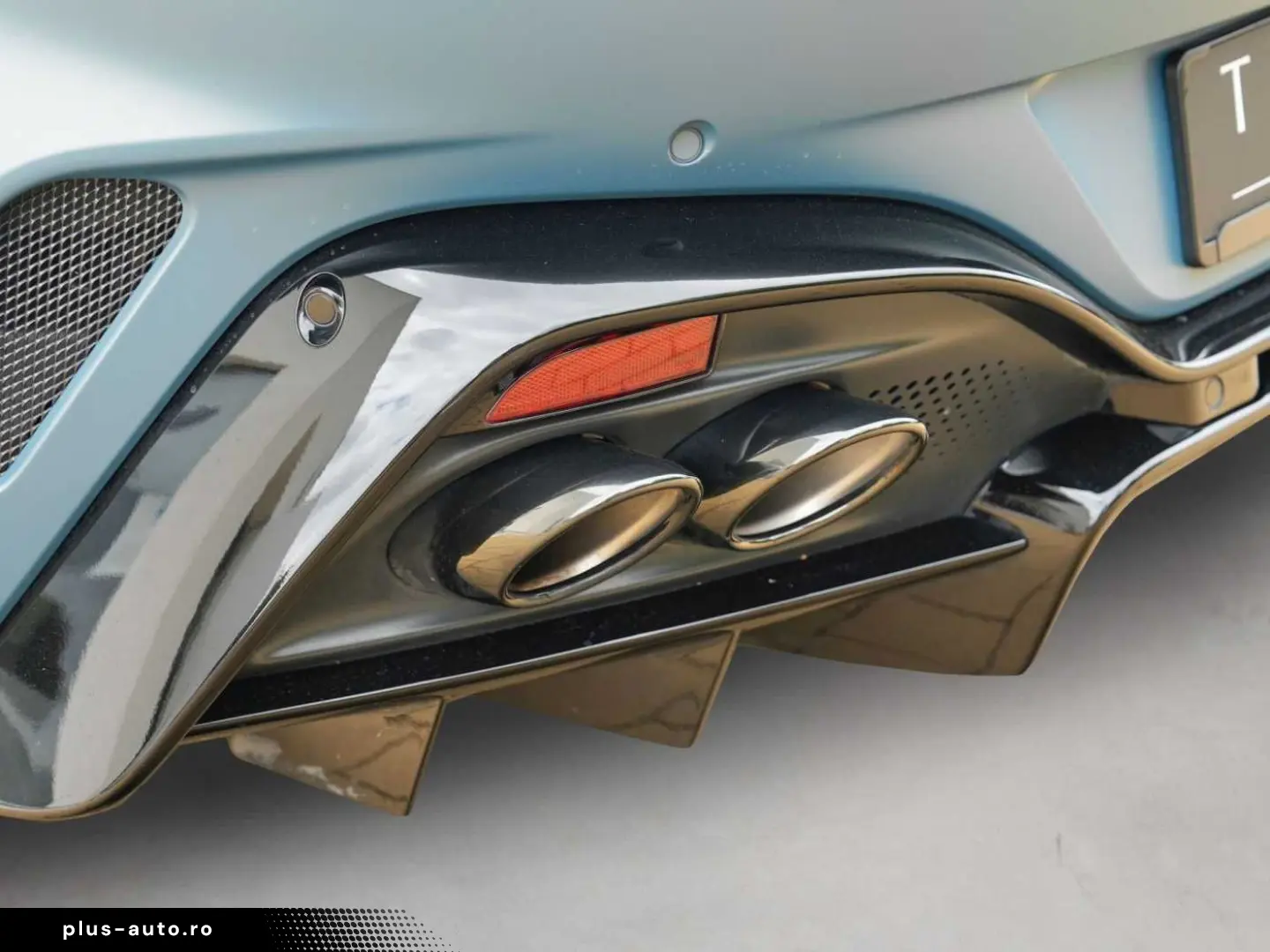 ASTON MARTIN V8 Vantage 2025 — imagine 27