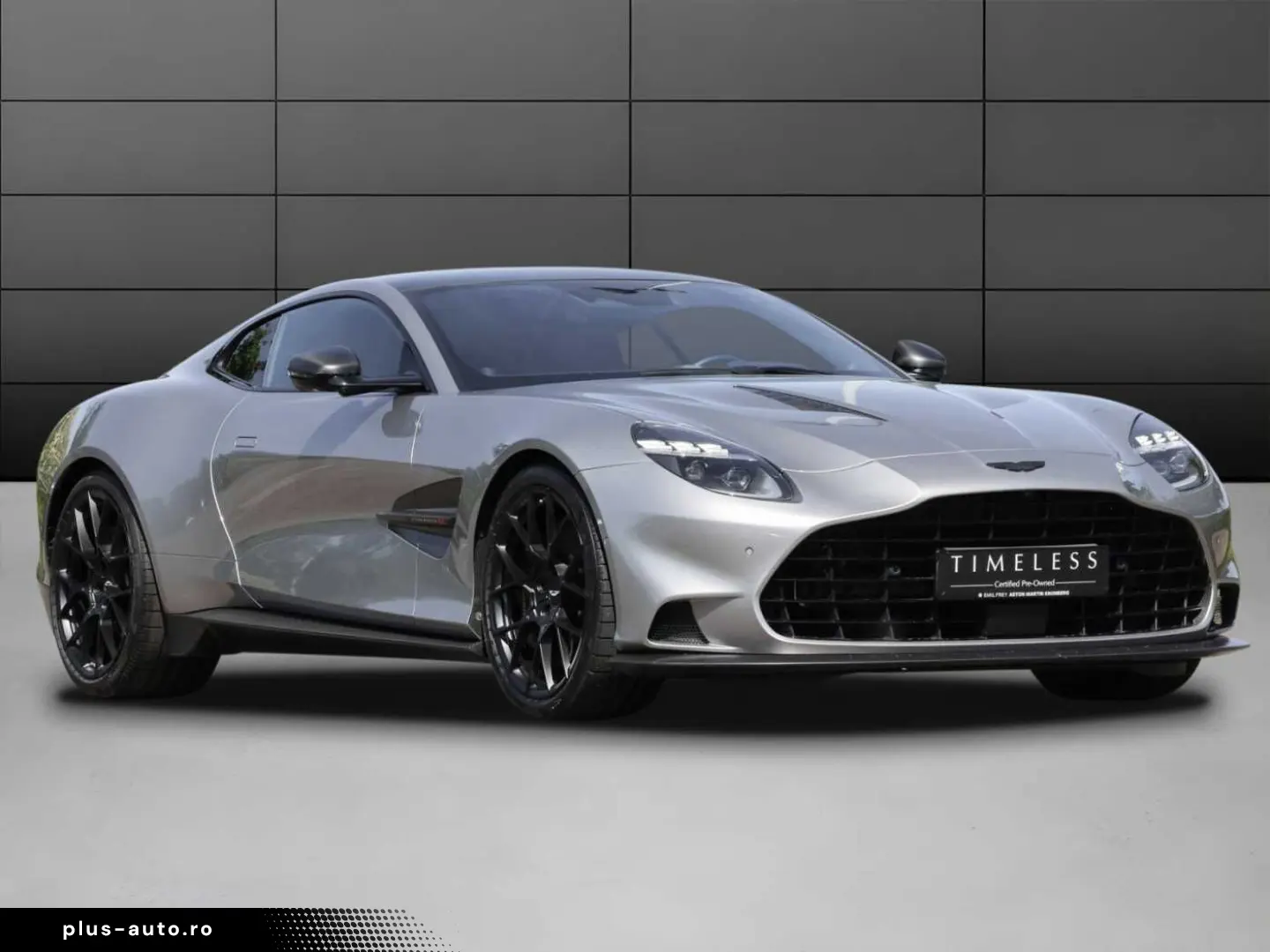 ASTON MARTIN Vanquish Coupe