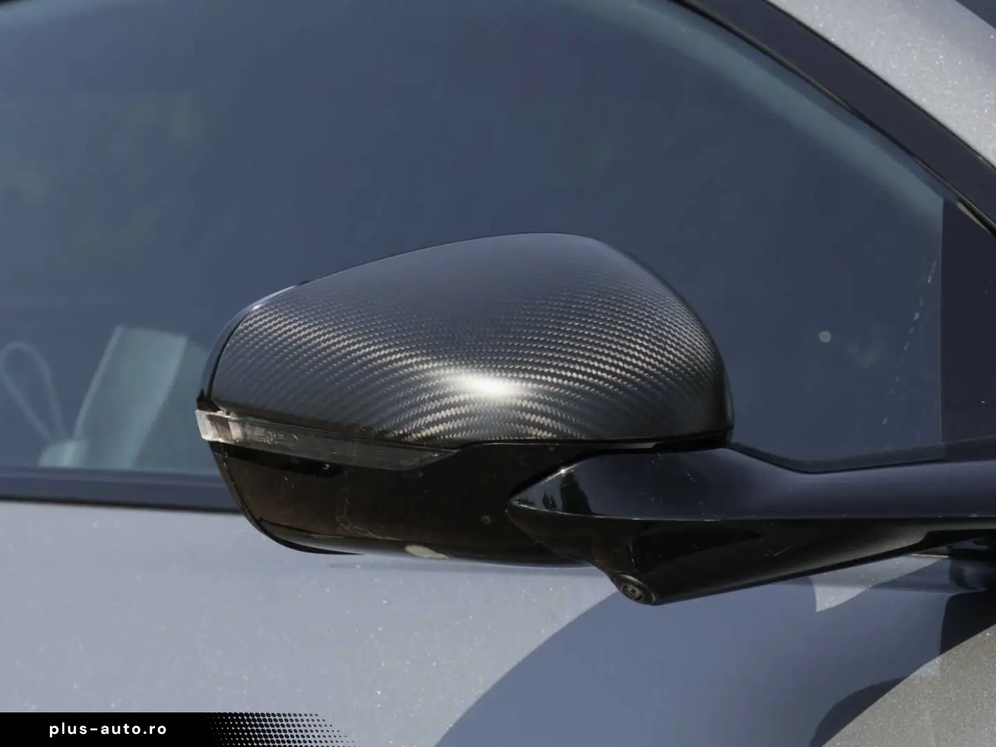 ASTON MARTIN Vanquish Coupe