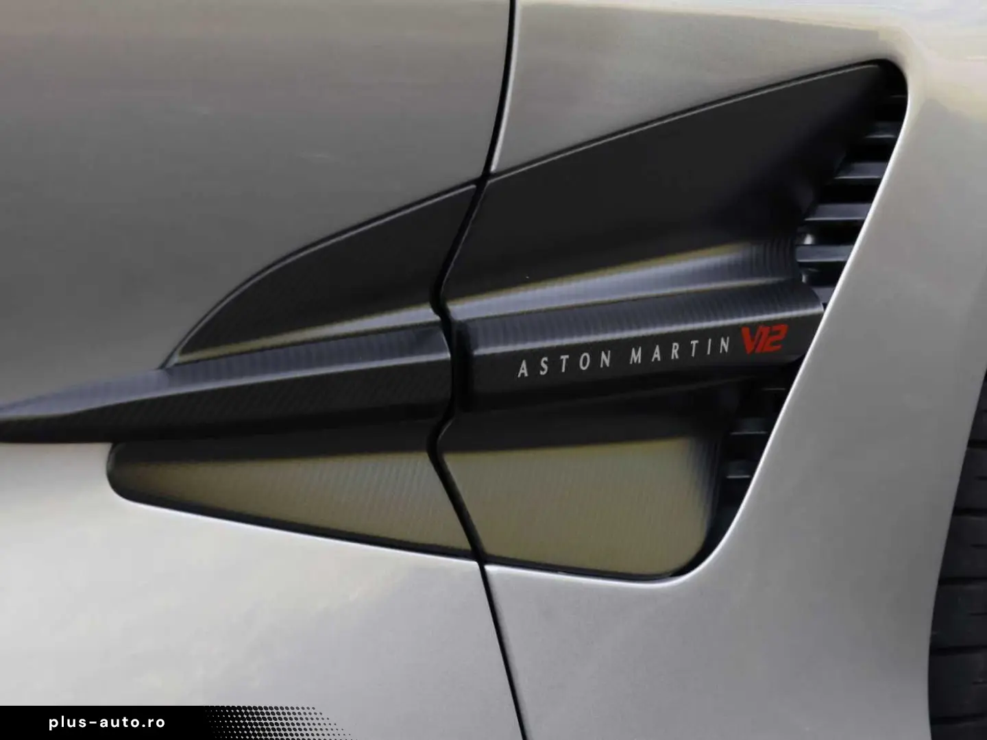 ASTON MARTIN Vanquish Coupe