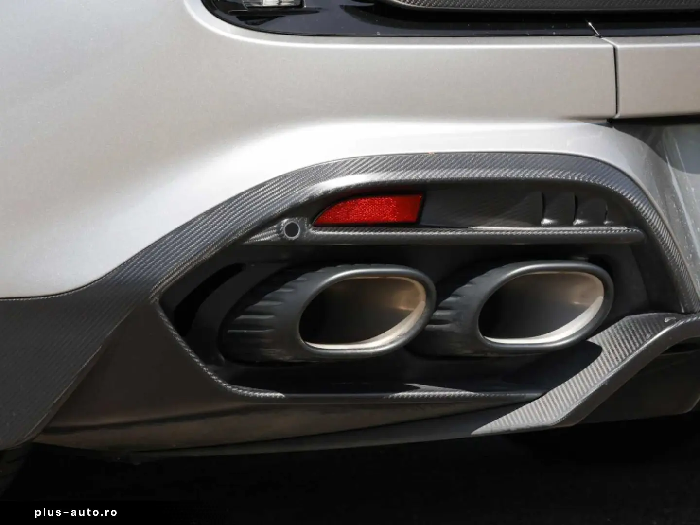 ASTON MARTIN Vanquish Coupe