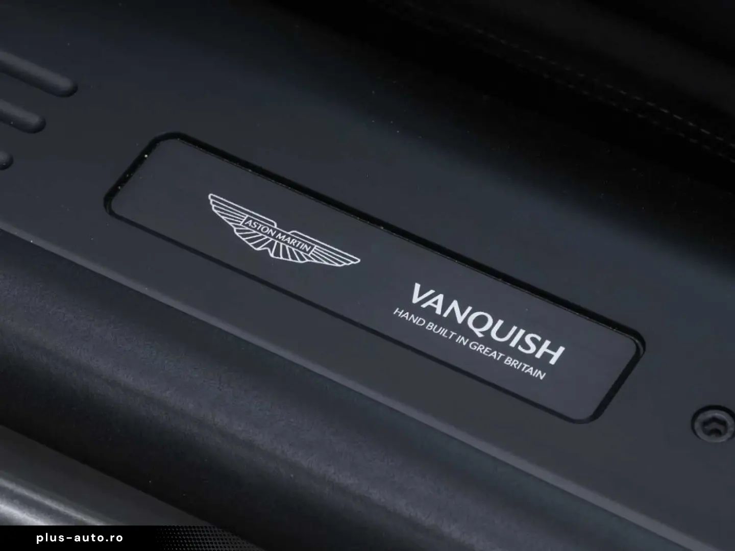 ASTON MARTIN Vanquish Coupe