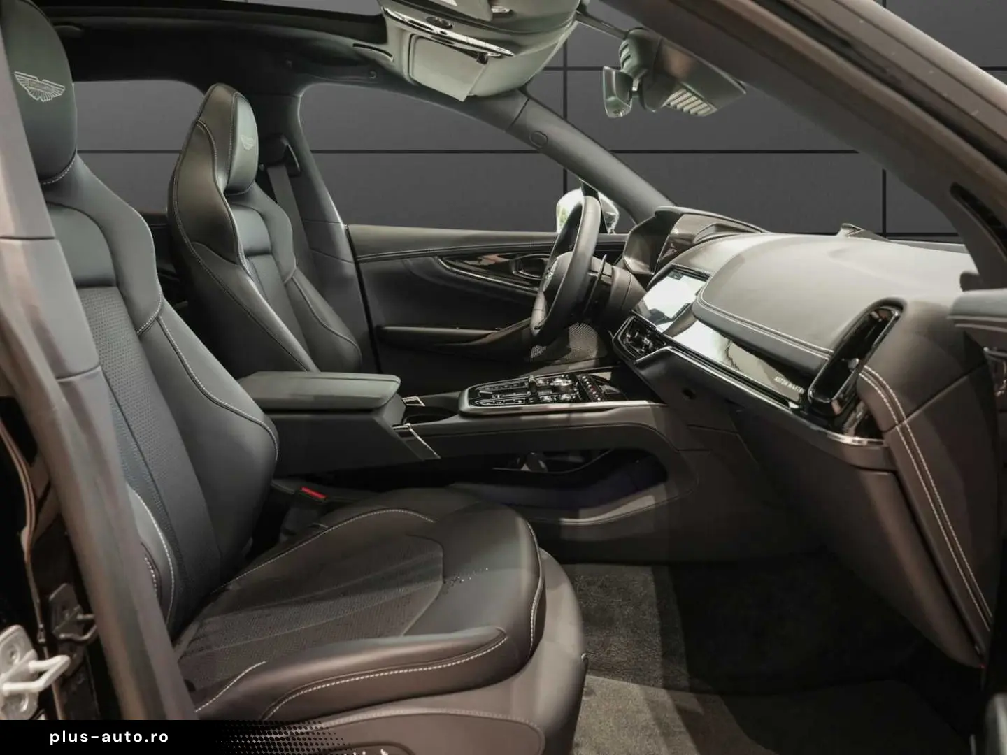 ASTON MARTIN DBX707 MJ 25