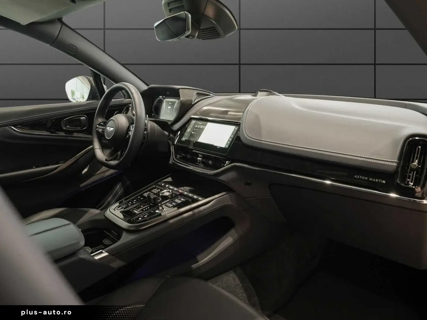 ASTON MARTIN DBX707 MJ 25
