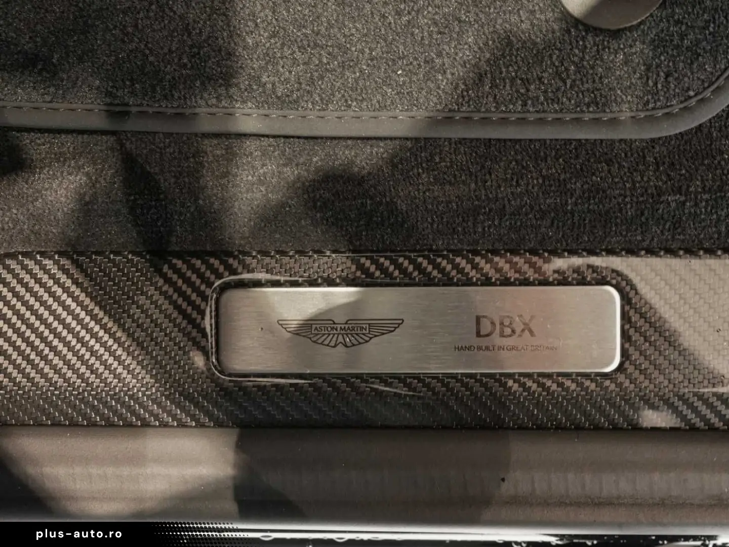 ASTON MARTIN DBX707 MJ 25