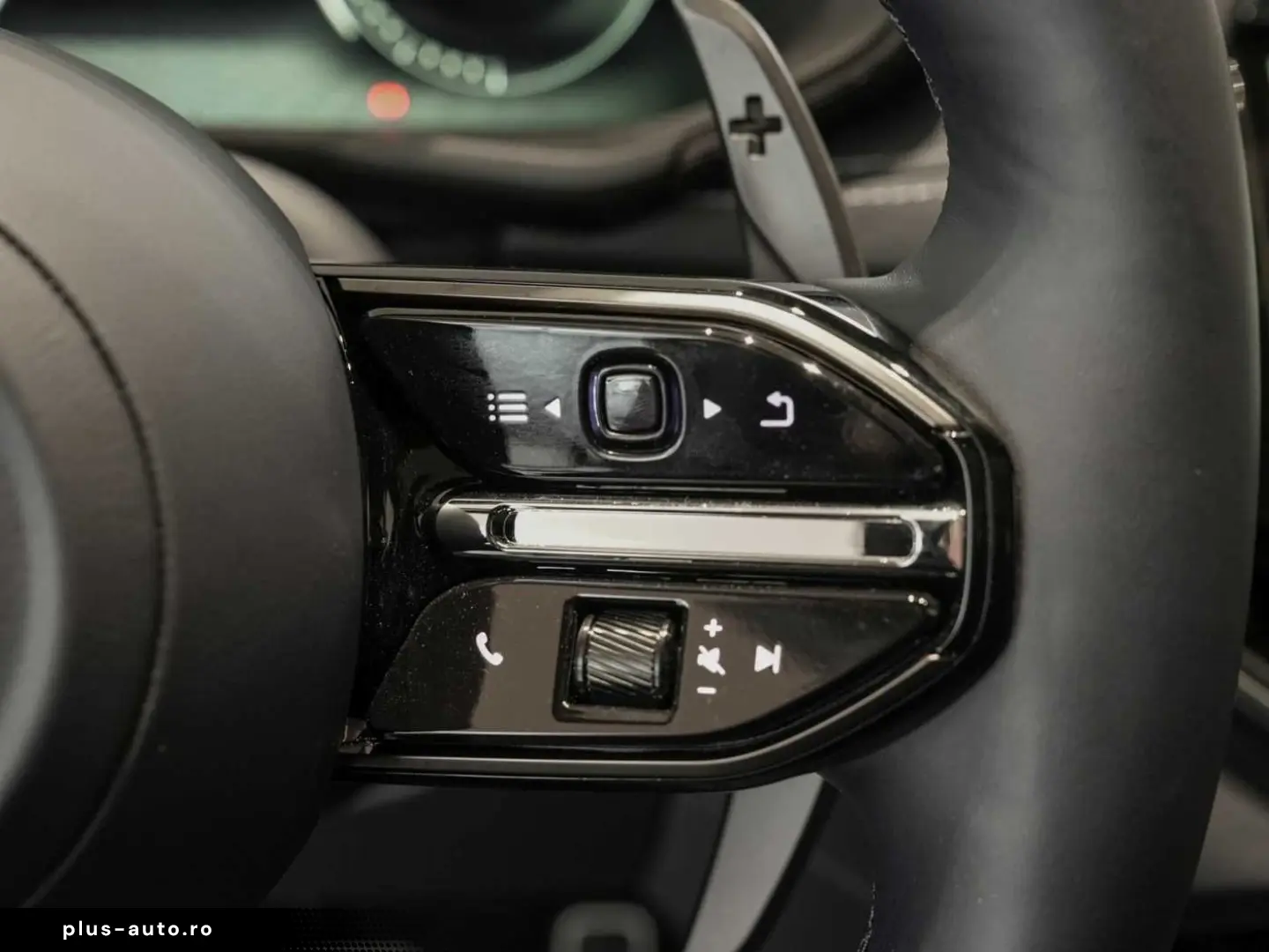 ASTON MARTIN DBX707 MJ 25