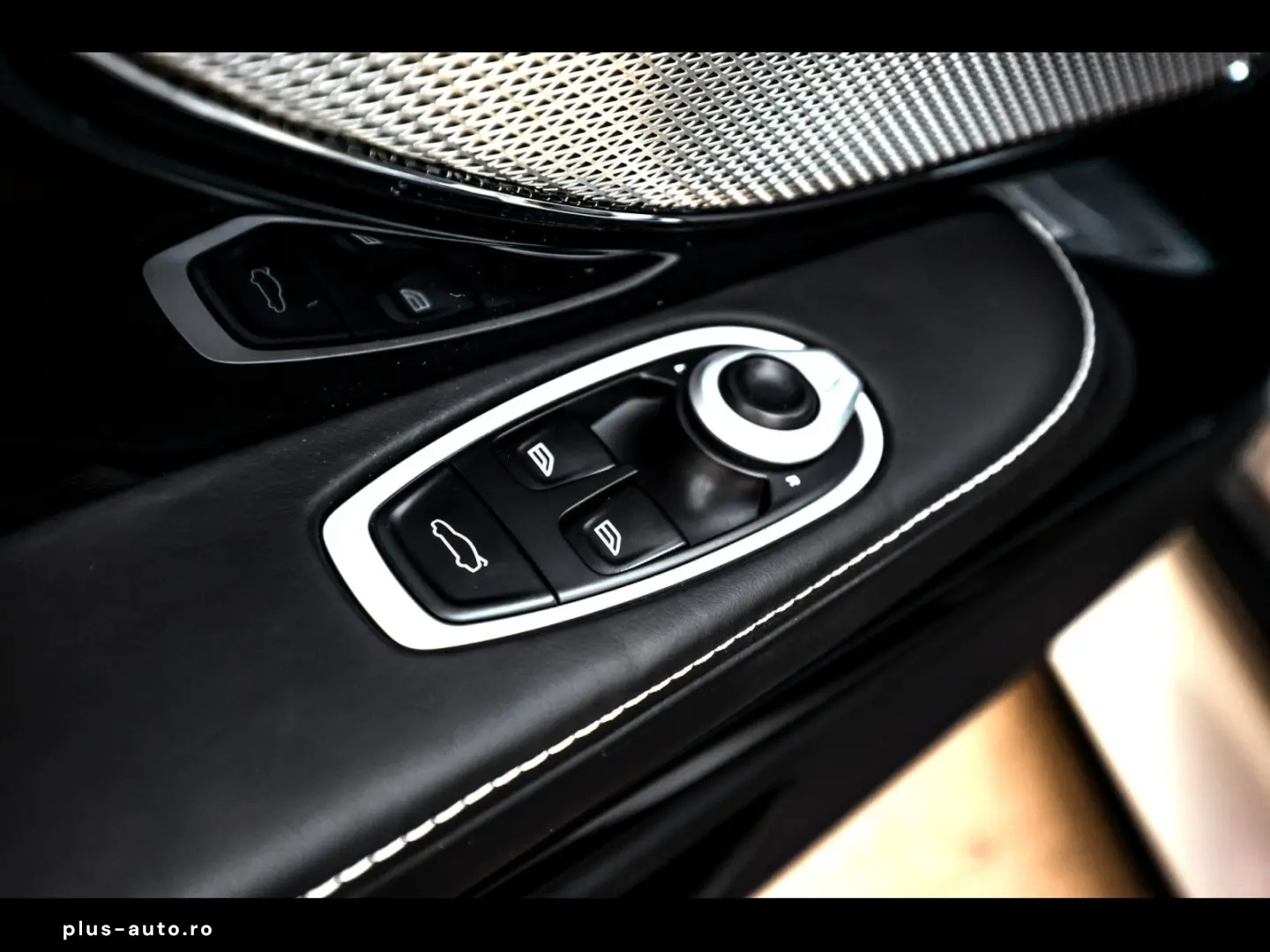 ASTON MARTIN DB12 COUPE 4.0 V8 ALUMINITE SILVER 21&a&hellip;