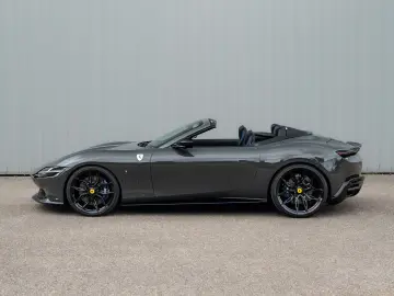 FERRARI Roma Spider  NOVITEC CARBON-LED JBL