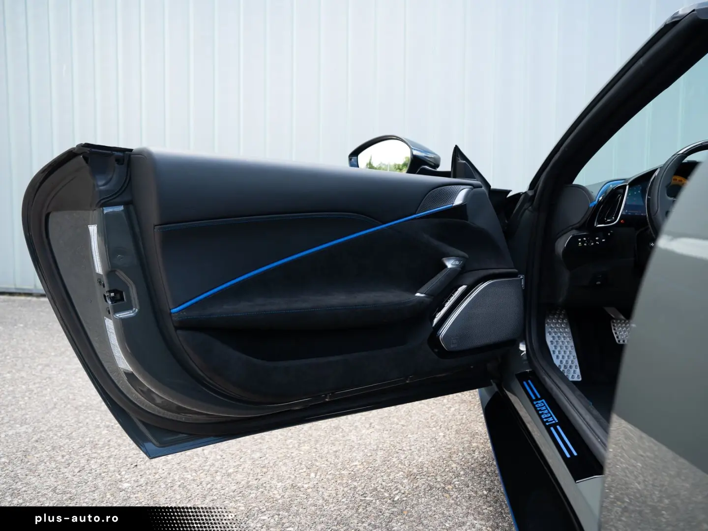 FERRARI Roma Spider  NOVITEC CARBON-LED JBL