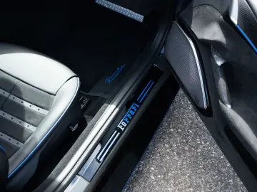 FERRARI Roma Spider  NOVITEC CARBON-LED JBL