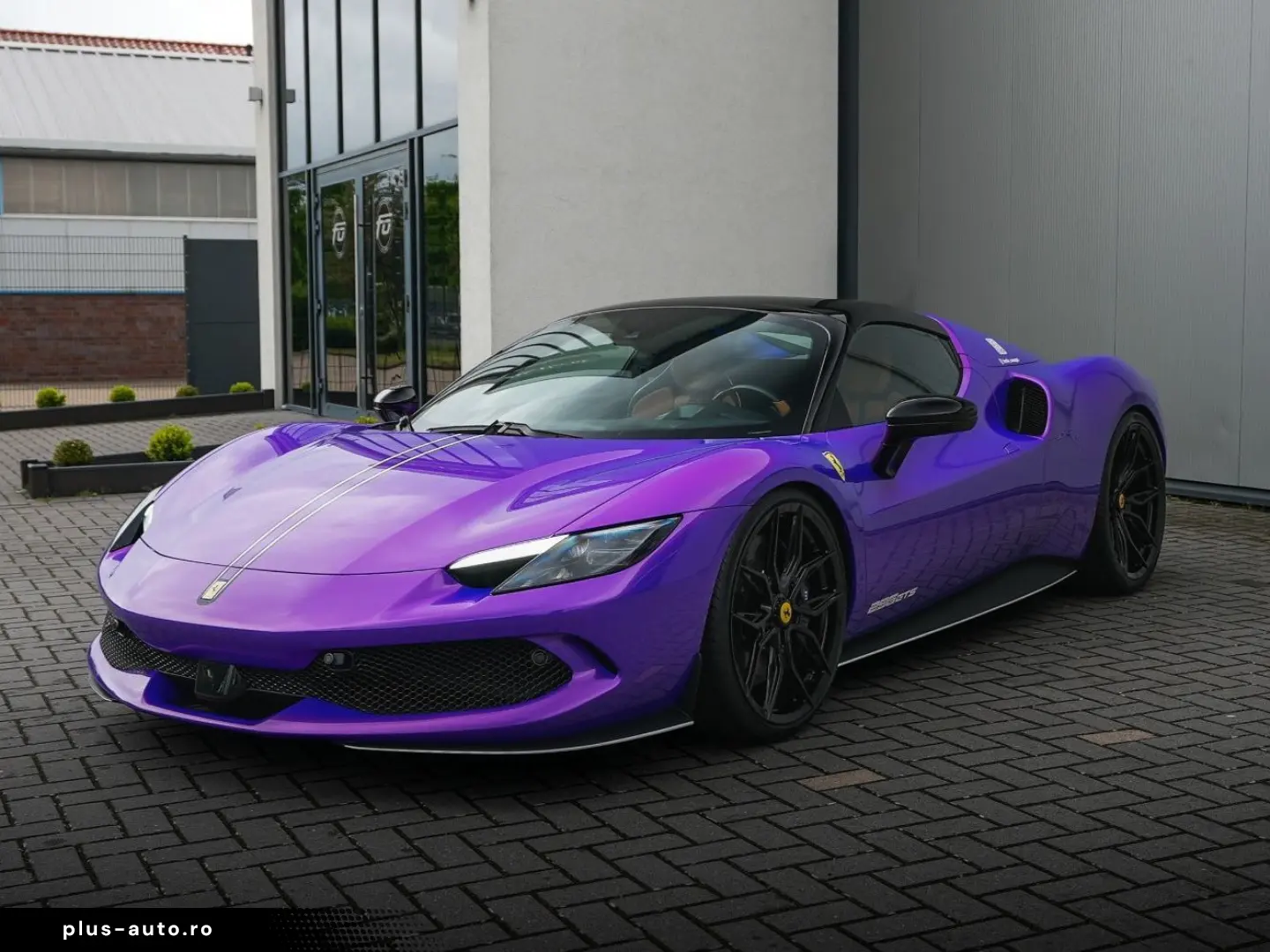 FERRARI 296 GTS NOVITEC LIFT RACINGSITZE CARBON