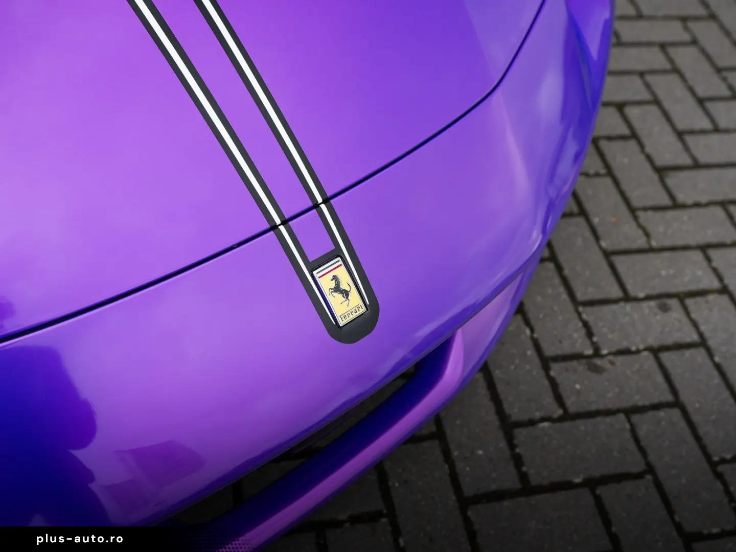 FERRARI 296 GTS NOVITEC LIFT RACINGSITZE CARBON