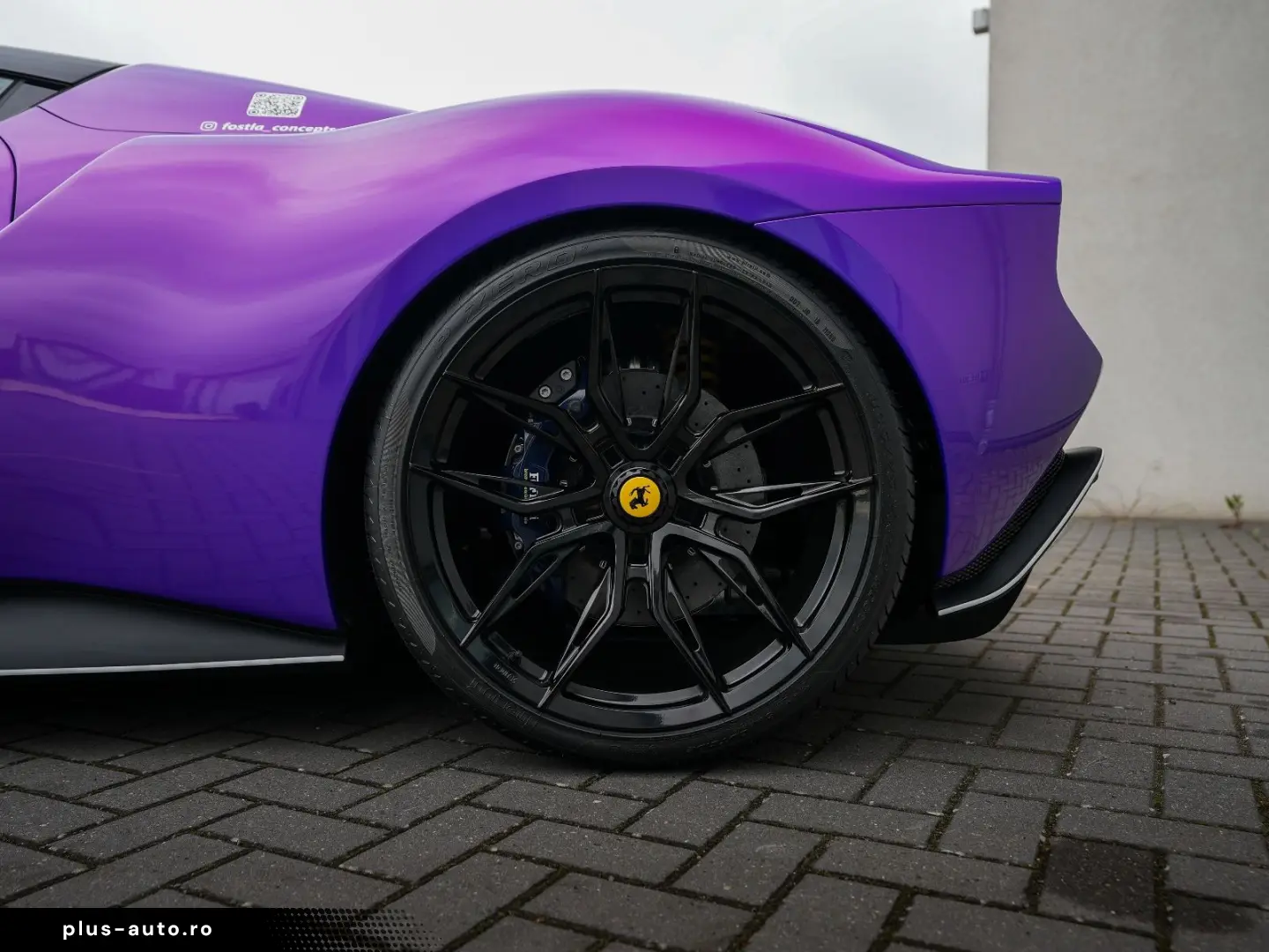 FERRARI 296 GTS NOVITEC LIFT RACINGSITZE CARBON