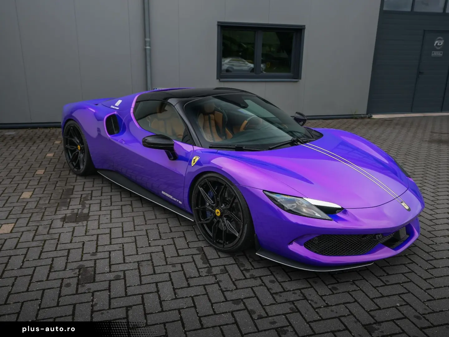 FERRARI 296 GTS NOVITEC LIFT RACINGSITZE CARBON