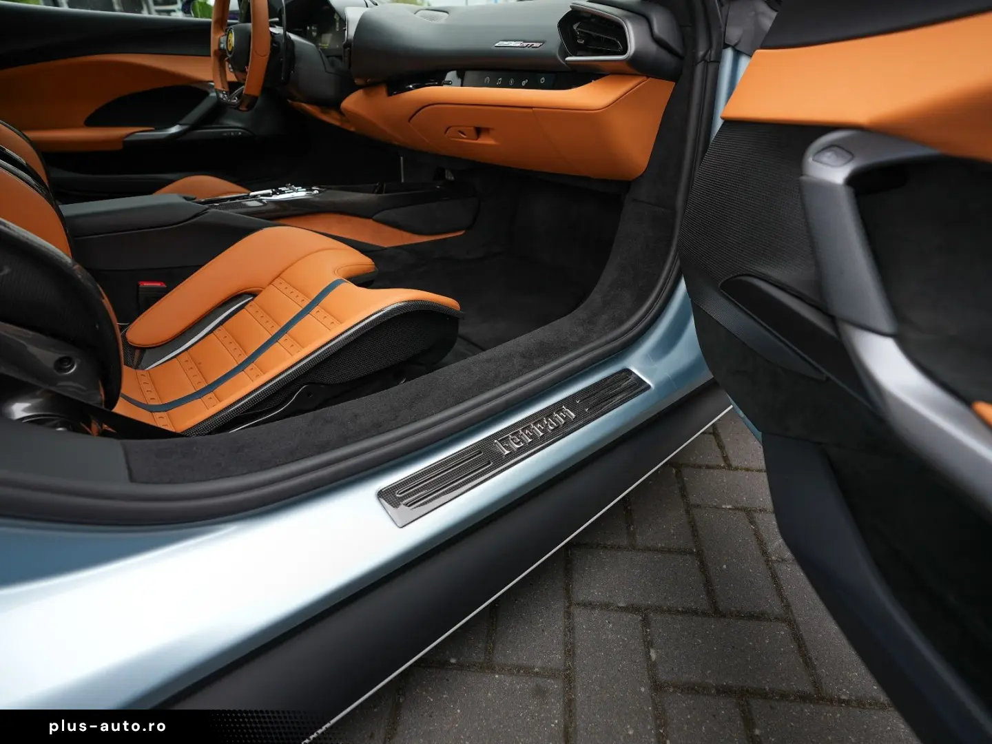 FERRARI 296 GTS NOVITEC LIFT RACINGSITZE CARBON