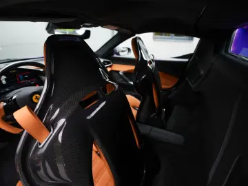 FERRARI 296 GTS NOVITEC LIFT RACINGSITZE CARBON