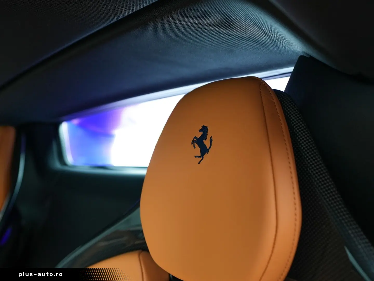 FERRARI 296 GTS NOVITEC LIFT RACINGSITZE CARBON