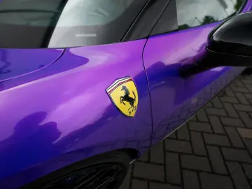 FERRARI 296 GTS NOVITEC LIFT RACINGSITZE CARBON