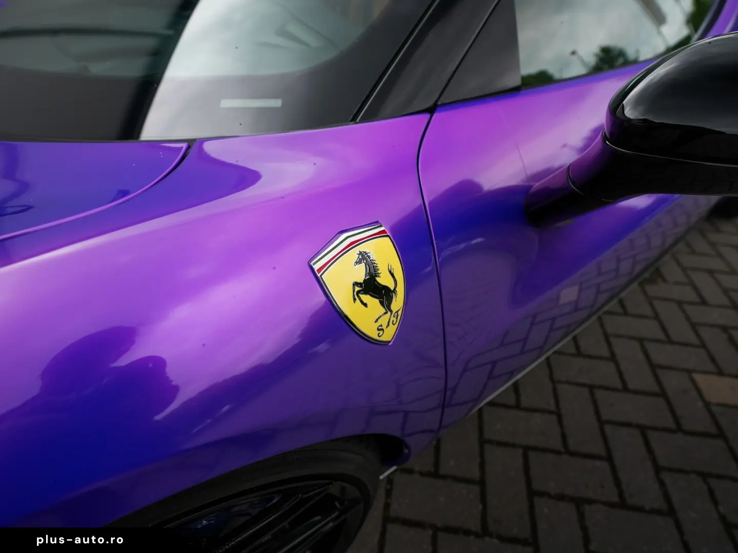 FERRARI 296 GTS NOVITEC LIFT RACINGSITZE CARBON