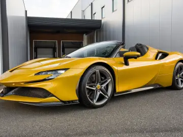 FERRARI SF90 Spider - Giallo Montecarlo - Carbon - VAT