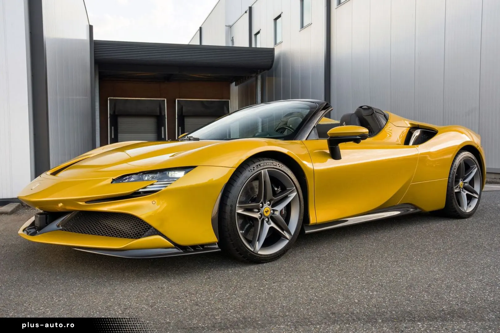FERRARI SF90 Spider - Giallo Montecarlo - Carbon - VAT