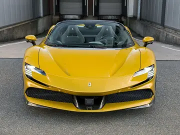 FERRARI SF90 Spider - Giallo Montecarlo - Carbon - VAT