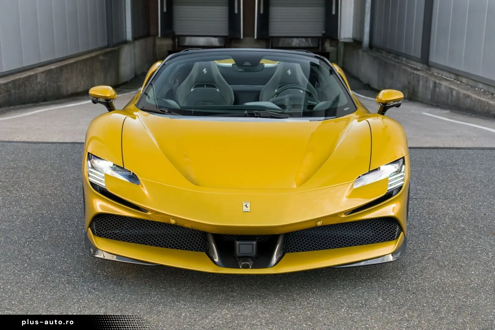 FERRARI SF90 Spider - Giallo Montecarlo - Carbon - VAT