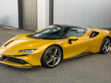 FERRARI SF90 Spider - Giallo Montecarlo - Carbon - VAT