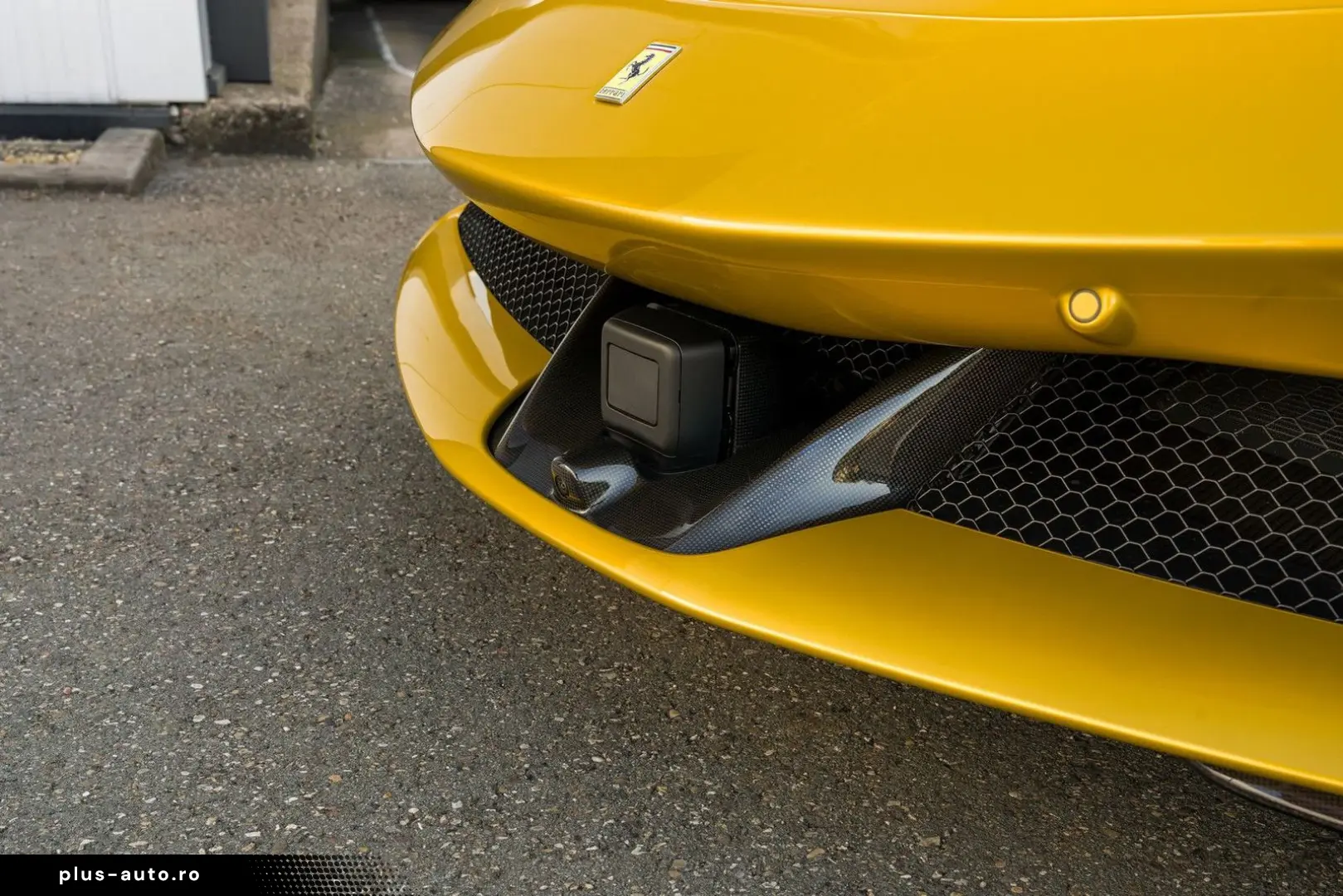 FERRARI SF90 Spider - Giallo Montecarlo - Carbon - VAT