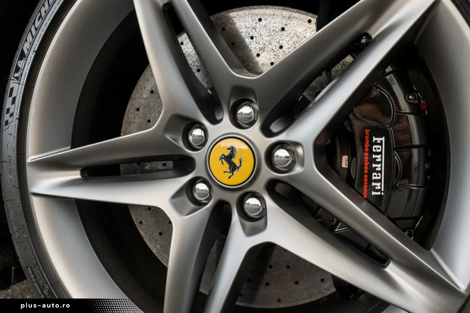 FERRARI SF90 Spider - Giallo Montecarlo - Carbon - VAT