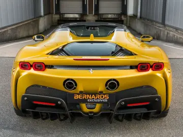 FERRARI SF90 Spider - Giallo Montecarlo - Carbon - VAT