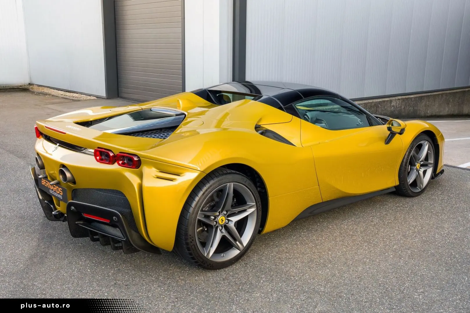 FERRARI SF90 Spider - Giallo Montecarlo - Carbon - VAT