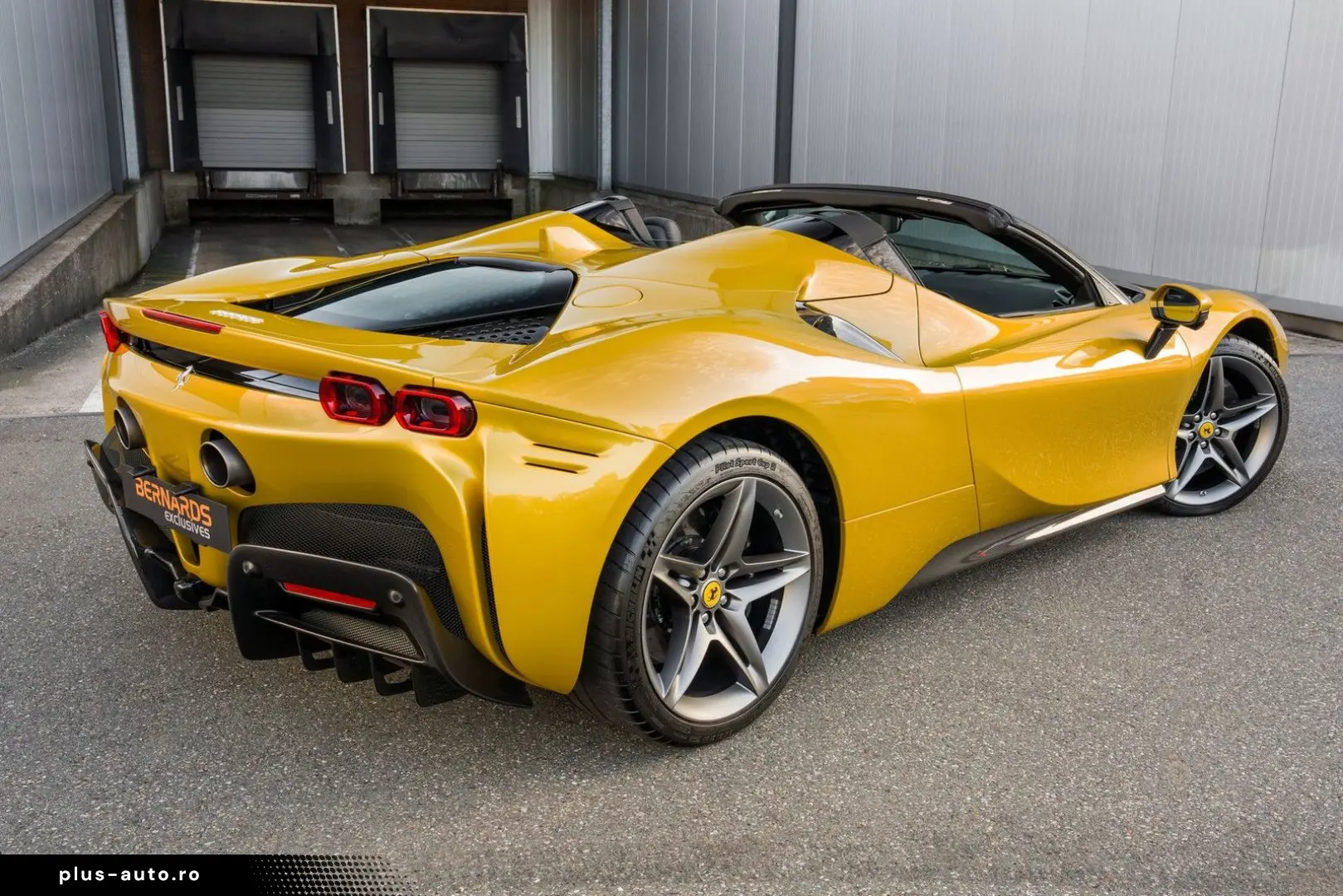 FERRARI SF90 Spider - Giallo Montecarlo - Carbon - VAT