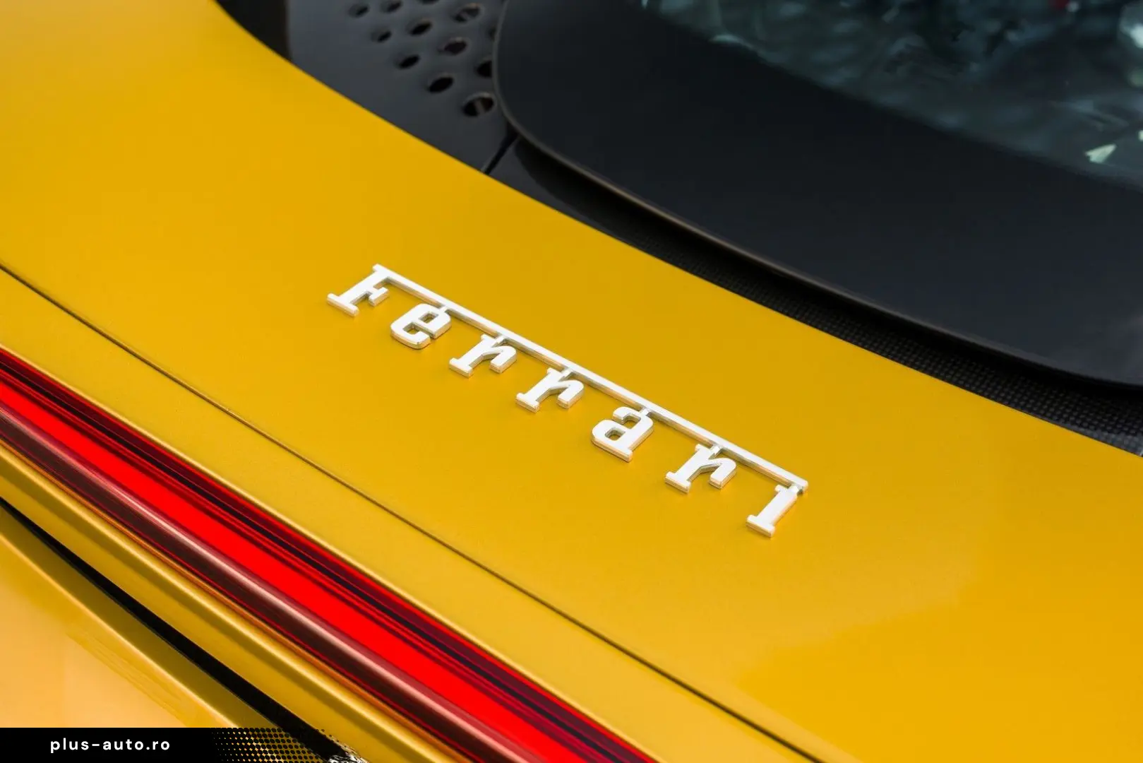 FERRARI SF90 Spider - Giallo Montecarlo - Carbon - VAT